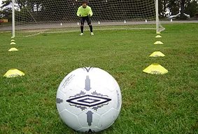 Goalkeeper not reducing the angle